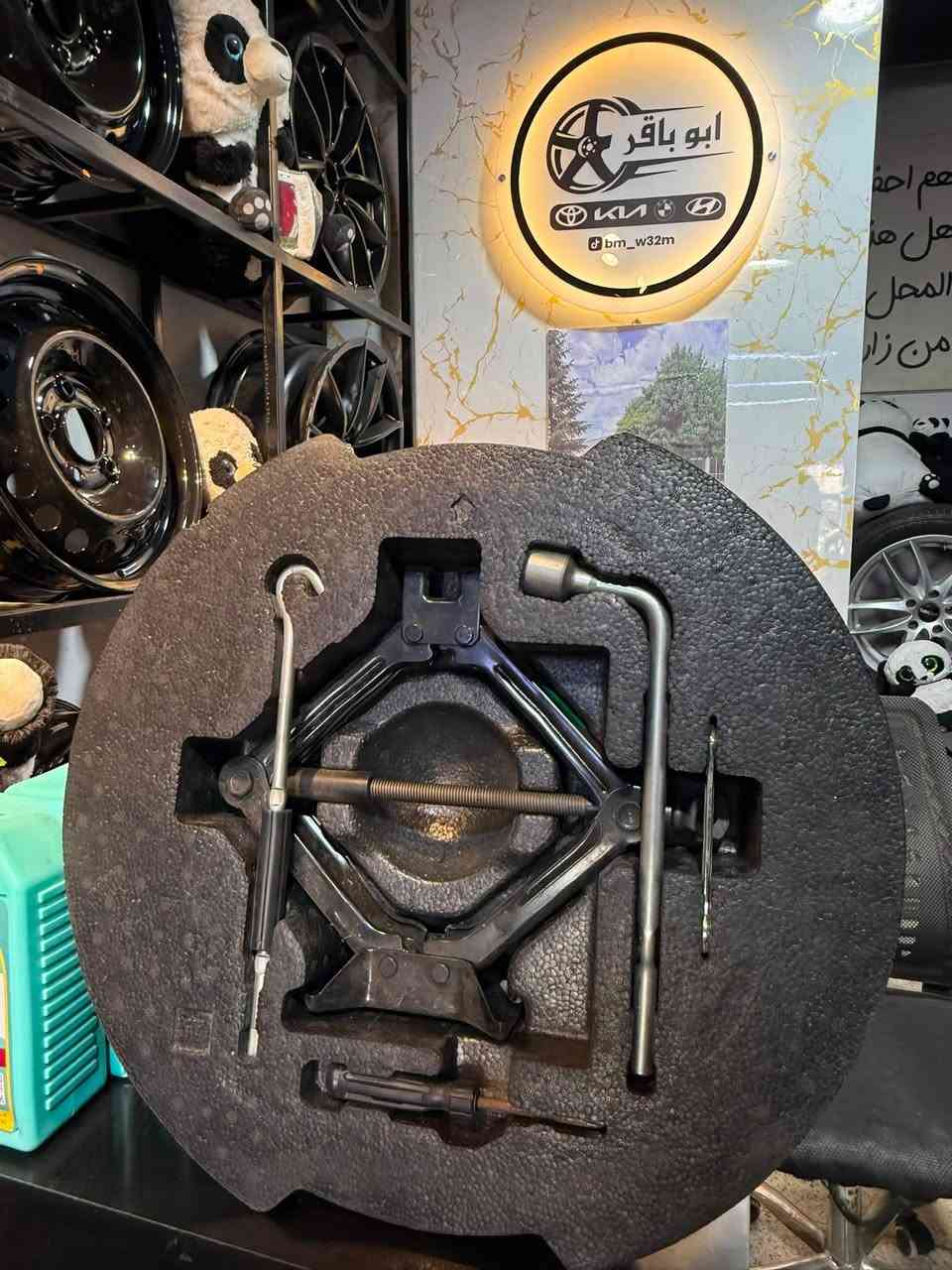 عرض الفلينة المتكاملة –  بـ 25 ألف بس!
شنو بيها العُدة؟
 🔩 درنفيس .
 🔧 صبانة كاملة تلزم كل شغلك.
 ⚙️ جَك ويَدة 21 أصلي.
 📏 أحجام مضبوطة من 15 للـ 17.
🚗 ترهم لسيارات:
(بيوايدي - إلانترا - فورتي - سيراتو) ولأغلب السيارات!
💵 السعر: 25 ألف بس!
🚚 توصيل موجود لكل محافظات العراق (من الشمال للجنوب وباب بيتك).
📞 للحجز والتواصل (واتساب + اتصال):
📲 ***********
