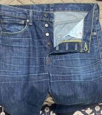 ليفيس اصلية • W31L34 ازرق فاتح • W29L32 اسود