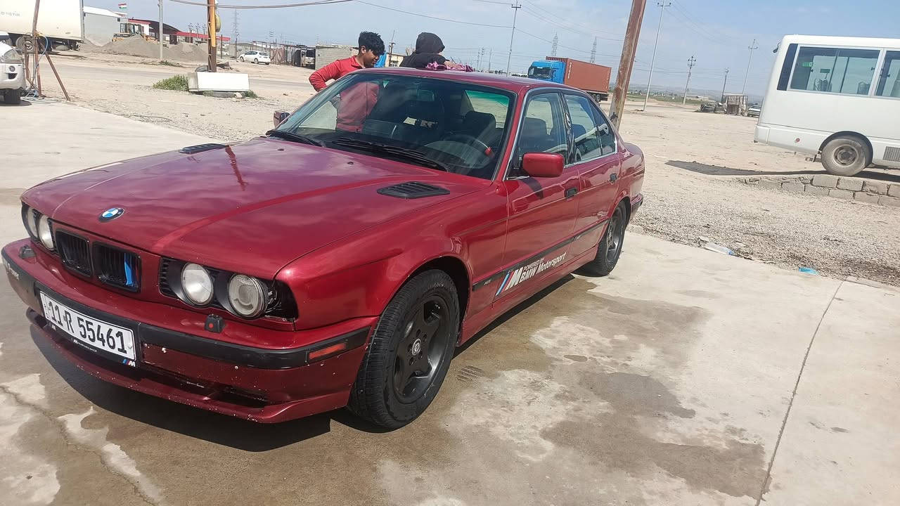 للبيع و مراوس حسب القناعه موديل 92 حجم 525 محرك مسكر كير اوتوماتيك مكان السياره بغداد سبع البور سعرها 50 وبيها مجال خليل**********************
