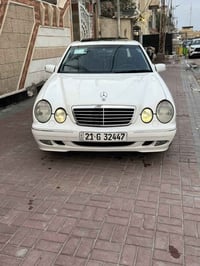 ام عيون • ٢٠٠١ • ٦ سلندر ٣٢٠