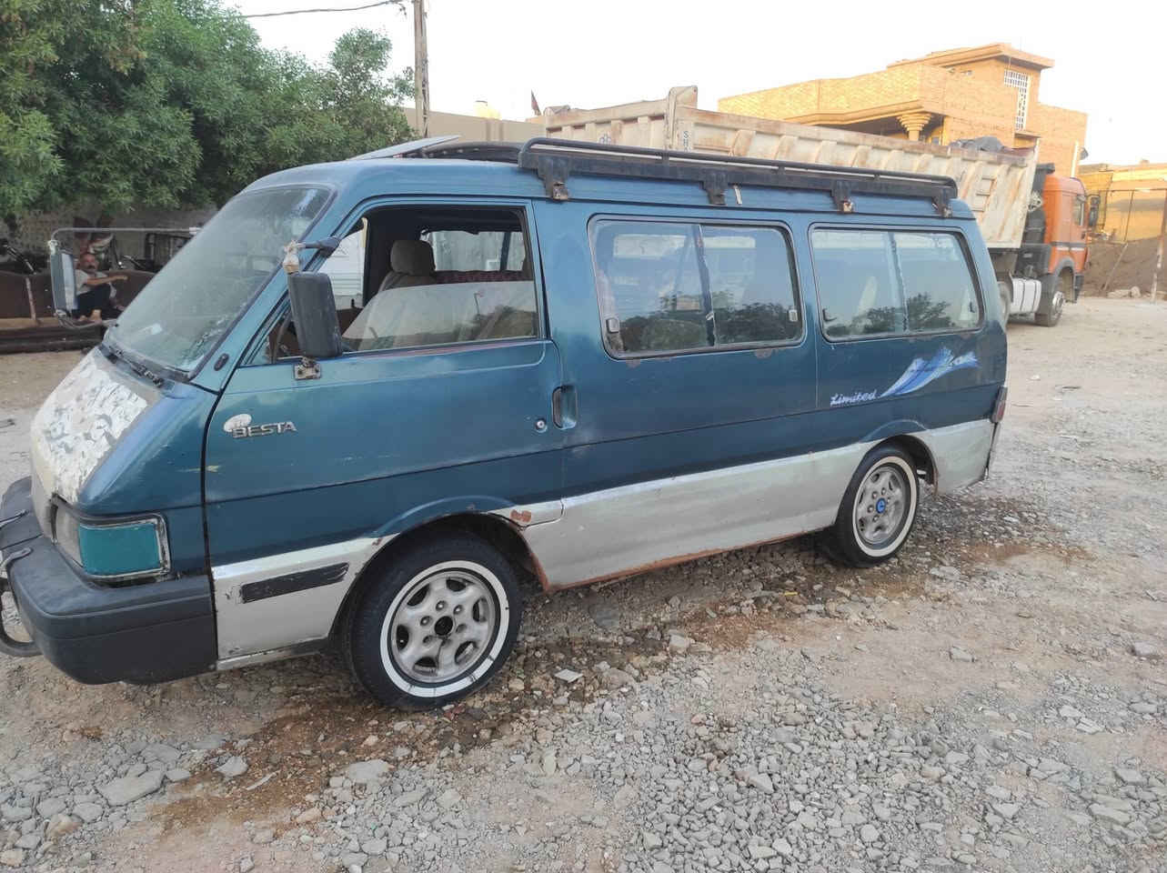 السلام عليكم شباب سياره كيا بسته للبيع موديل 1994رقم بابل صدامي سنويه مننتهيه بل 2022 مكينه وكير واكسن خير من الله تخم تاير جديد ابو الخطه كهربائيات كله شغل ويل كب جديد سياره جاهزه كبل الشارع السعر 15 ورقه وبيها مجال للشراي مكاني بابل مامتواجد عل  فيس هذا رقمي الانتصال فقط الخاص مغلق‏‪***********
