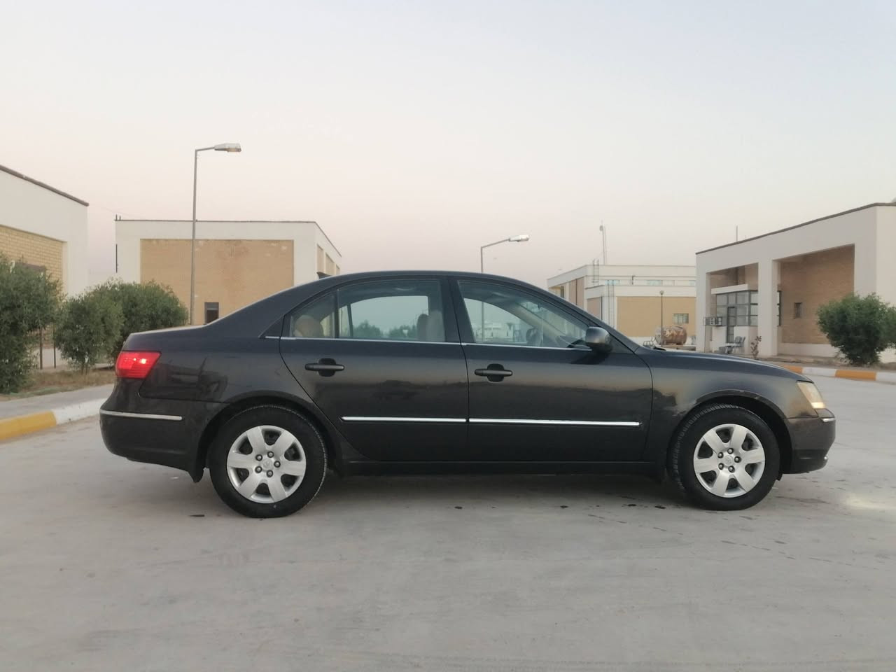 سوناته ٢٠٠٩ وارد أمريكي كلين مكفول من الحادث والصبغ رقم أربيل دولي *********** السعر ١٢٤ وبيها مجال بسيط مكان واسط الزبيديه موصفات كشن كهرباء داخل بيجي صاج تحكم ستيرن فتحت سقف سياره جاهزه مابيها كول نقص سياره خير من الله تخم تاير صار شهرين من شاده بعده جديد منظومت تبريد كوله جديد منظومت مي كوله جديد سياره جاهزه مابيها كول نقص تريد وكاله تريد تحويل بلي يعجبك تحياتي
