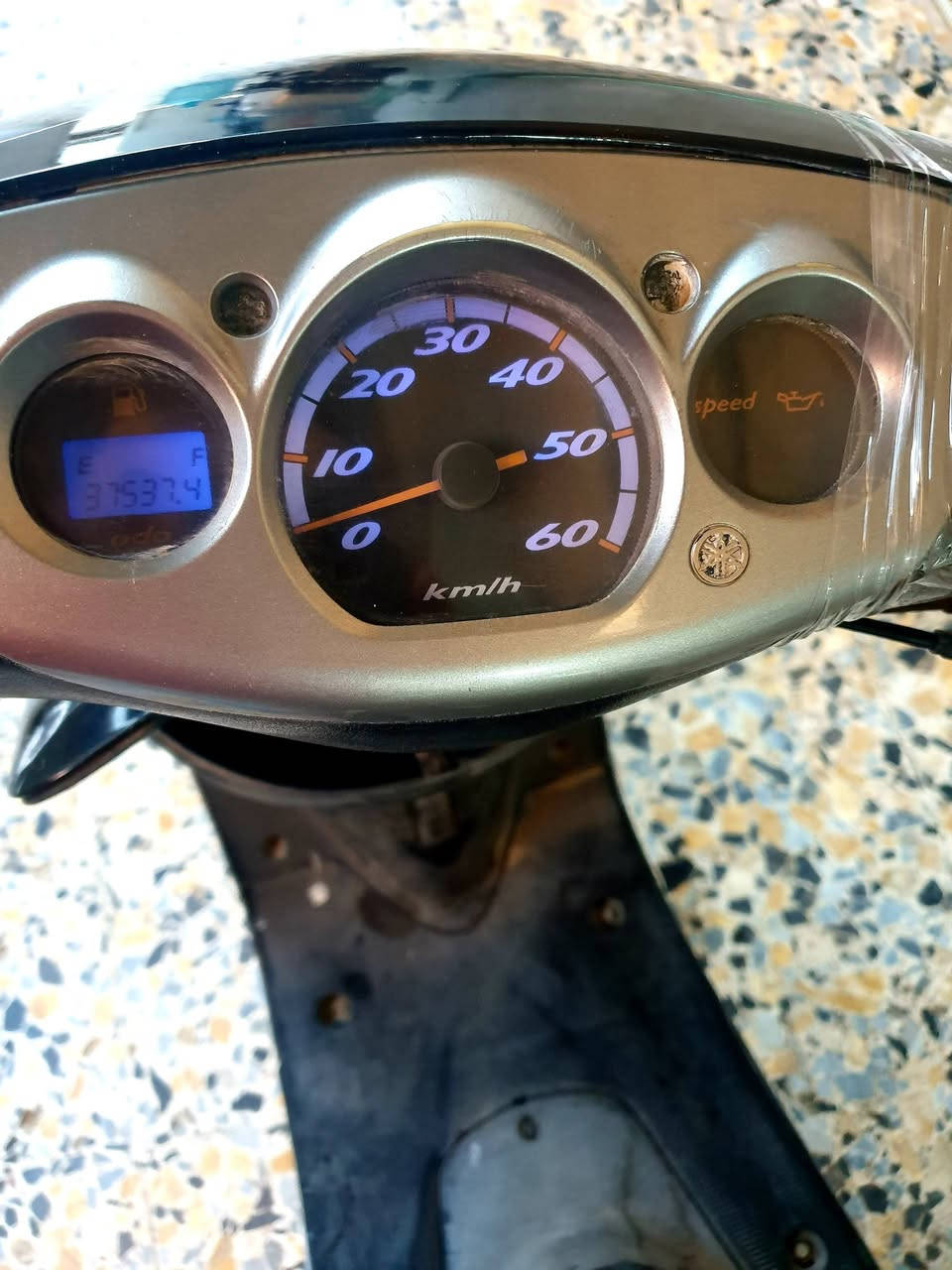 ​🏍️ للبيع دراجة ياماها ياباني أصلي
الوضع: مستخدمة ونظيفة 

​السرعة: 60 كم/ساعة.

​المحرك: بحالة ممتازة وجاهزة من كل شيء.

​السعر: 200 ألف (قابل للتفاوض).

​📥 للتواصل والاستفسار: يرجى المراسلة على الخاص.


**إذا كنت صاحب هذا الإعلان وتريد حذفه لأي سبب، رجاءا أرسل رسالة إلى الدعم الفني**