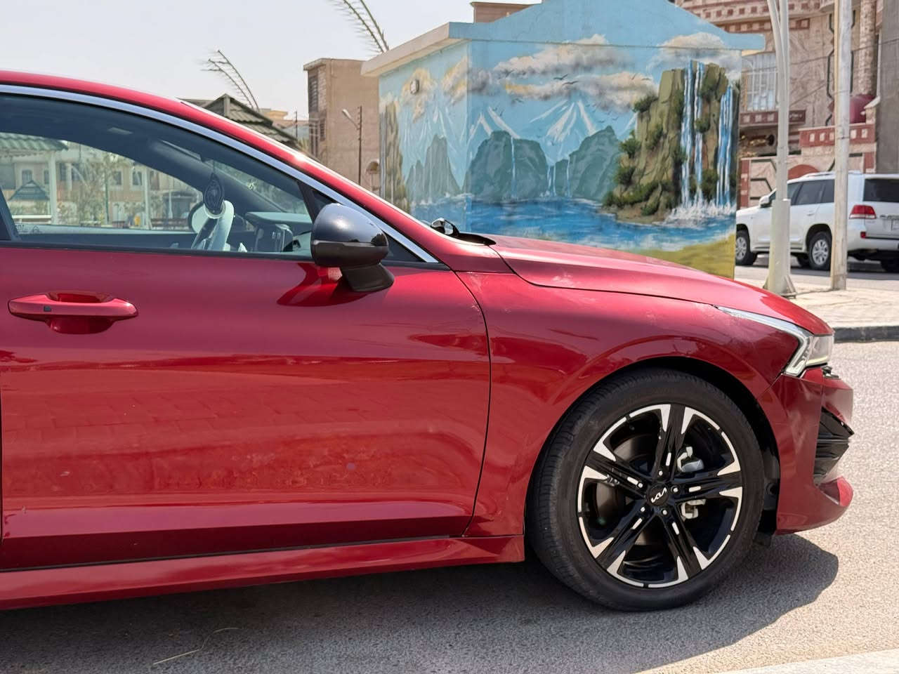 KIA K5 GT LINE 2023 أمريكي
ماشيه 17000 
سنوية لل 2030
رقم بصرة حرة 
فول عدا الفتحة:
_اللون احمر غير محدد
_بصمة عدد 1
_ ترحيب عند الاقتراب
_مثبت سرعة
_نظام ABS
_مانع انزلاق
_حساس اطارات 
_شاشة كبيرة لمس
_كشافات امامية
_شاشة اعطال 
_رادار جانبي
_ نقطة عمياء 
_رادار الخطوط البيضاء 
_ اشاير + رادار باالمري  
_مقعد سائق كهرباء تدفئه مقاعد  
_الايت ثلاث عدسات +ليد 
_نظام قيادة ٤ وضعيات نورمال+سبورت+custom + ايكو سمارت
_بلوتوث +usb+auX  
_فول تحكم ستيرن 
_كير اوتو +عادي 
_اوتو بريك 
_ صندوق كهربائي
_زنون + ليد 
_التشغيل عن بعد
‏_Auto hold 
_تصميم خارجي رياضي 
_نضام الملاحة
_مصابيح ضباب LED
_محرك تيربو 1600
_ويل اكروم اسود
- تخم تايرات وكالة رياضي

***********

‏‪***********‬‏

 160$

حرة بصرة 
مكان السيارة بصرة
