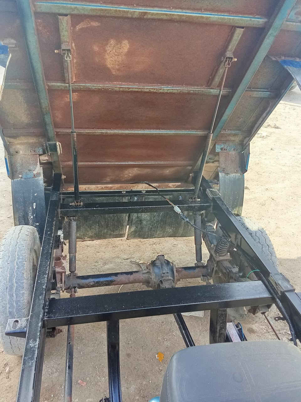 السلام عليكم ستوته موديل 18 رقم انكليزي راعيه موجود محرك 2025 كهربائيات شغاله العنوان كوت شارع النفط
***********
