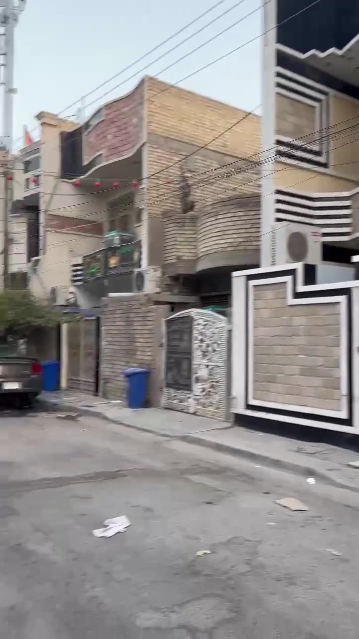 درار البيع طابقين ونص 4غرف نوم 4صحيات ستقبال مطبغ البلديات ضياء الحلفي مربع الذهبي قرب جسر الفضيليه ***********
