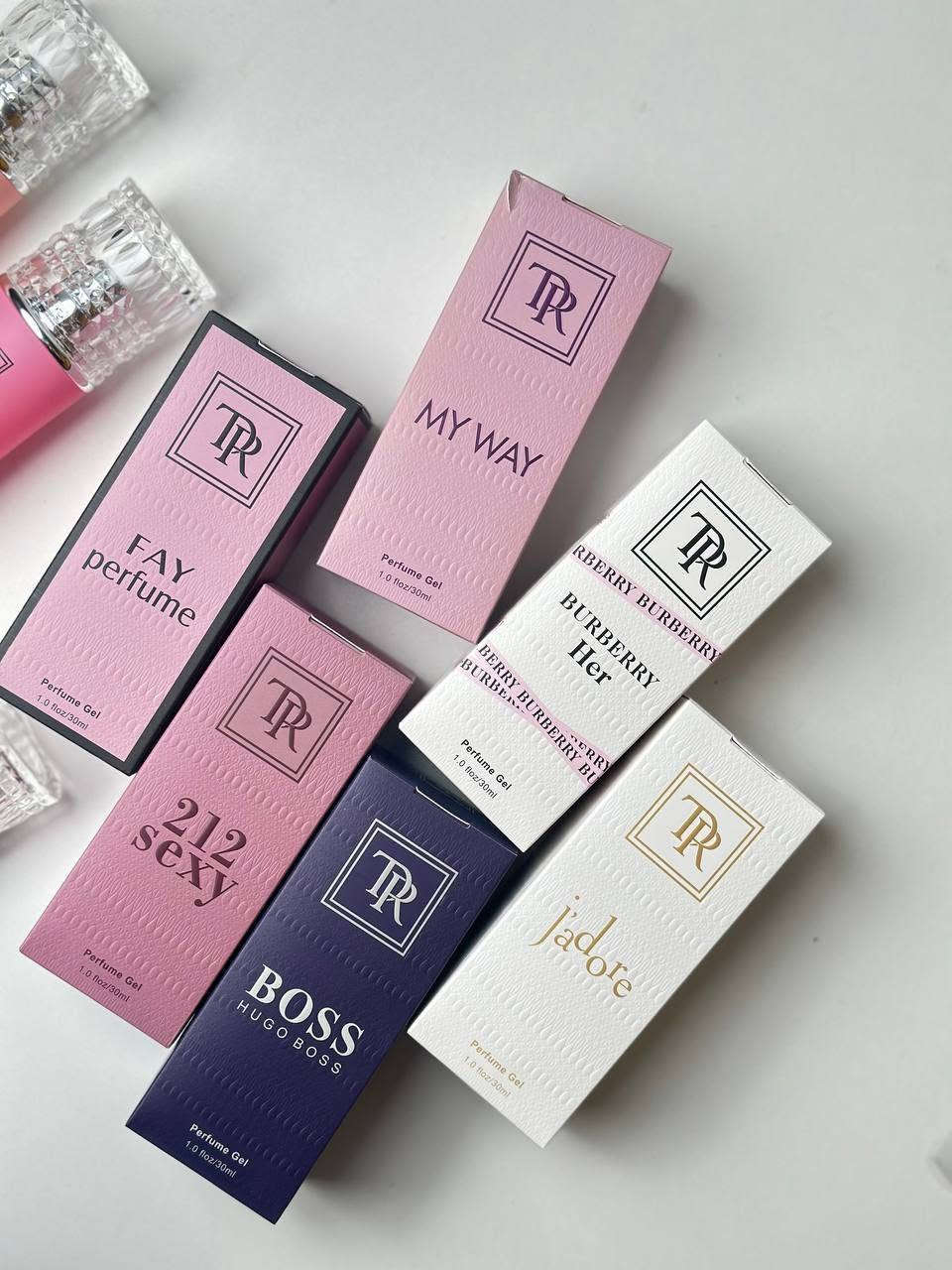 مجموعة جل معطر و مخمرية 
بحجم 30 مل 
لثبات العطر على النبض (خلف الأذن - المعصم)،  ثباتاً عالي العطر

212Sexy 
عطر شرقي زهري حسي،مزيج بين الفلفل الوردي والبرغموت في المقدمة، والقلب من غزل البنات والغاردينيا، والقاعدة من الفانيليا والمسك جذاب ومغري ومثير،
. TR - توت بربري 
 من مجموعة بربري رائحة فاكهية حلوة بلمسة أنثوية ناعمة، تحتوي على التوت والكرز،عطر بودري زهري، يجمع أوراق البنفسج والمسك الأبيض. 
(Hugo Boss):
مستوحى من عطور هوغو بوس
عطر خشبي حار للرجال، يجمع بين تفاح، برغموت، وقرفة، وقاعدة من خشب الصندل والفانيليا.
TR - جادور
مستوحى من عطر جادور الشهير من ديور 
عطر زهري أنثوي ناعم، يفتتح بالكمثرى والياسمين، وينتهي بقاعدة من المسك وأخشاب الأرز.

السعر⬅️15 الف 
#مخمرية 
#جل_معطر


**إذا كنت صاحب هذا الإعلان وتريد حذفه لأي سبب، رجاءا أرسل رسالة إلى الدعم الفني**