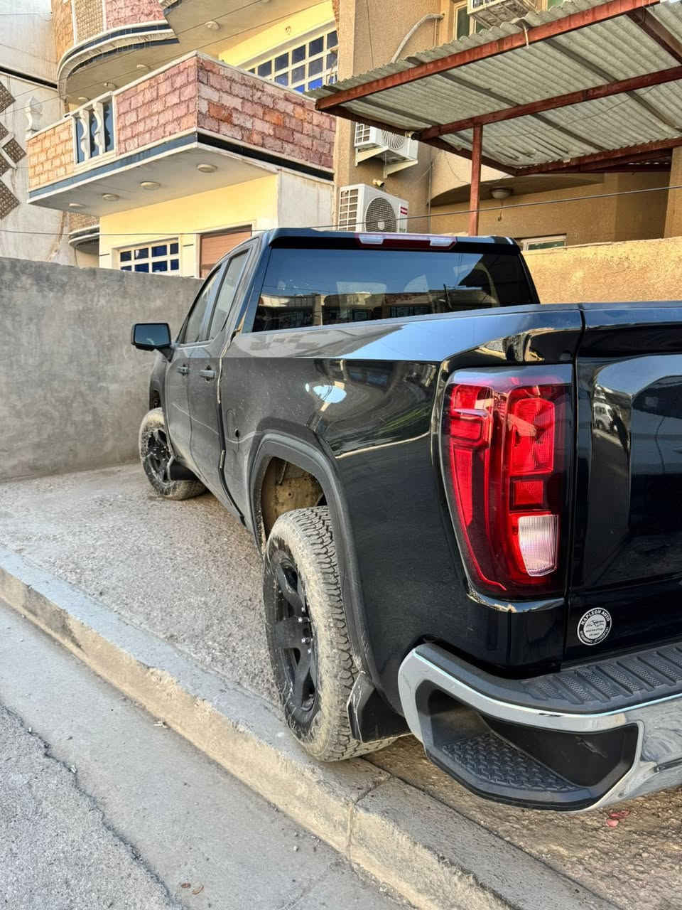 السلام عليكم جمسي 2023 مرقم اربيل 6سلندر بيع مستعجل 285اتصل ***********
