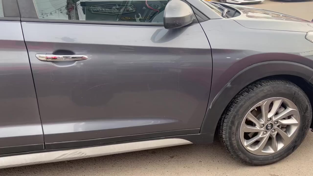 سلام عليكم توسان مديل 18 وارد امريكي بدون حادث كلين السياره كلهه ليبل واحد مواصفاته فور ويل مانع انزلاق تدفئه كشنات نزول منحدرات مثبت سرعه تحديد مسار 
مكاني بغداد

السعر 150 بيهه مجال بسيط للاستفسار ***********
