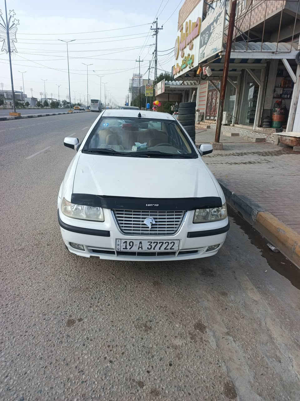 سلام عليكم شباب سمند للبيع 2011 رقم كربلاء بسمي السياره جاهزه مكفوله من الضربه بيها بس باردات قليله كامله مكمله عنواني كربلاء الحر قرب مستشفى التركي 
*********** السعر 37وبيها مجال
