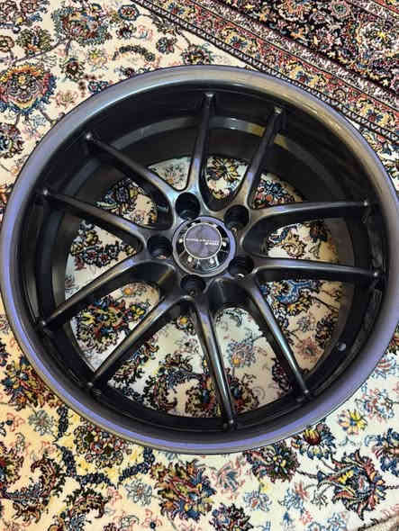 السلام عليكم 
تخم ويل حجم 18
Work s2r
اصلي ياباني قطعه وحيده بالعراق 

امريكي-كوري-ياباني 

مكاني بغداد شارع فلسطين توصيل عدي 
***********
***********
