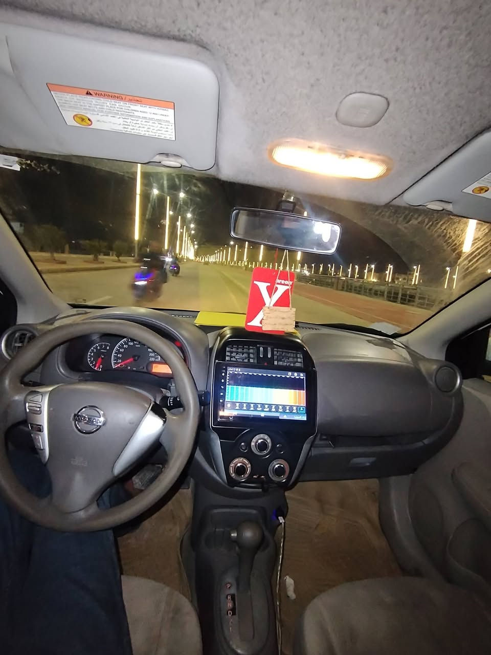 سلام عليكم سني هندي ٢٠١٧سياره بيها طخطات وبيها مكانات بارد ما بيها صبغ تبريد ثلج تايرات تخم جديد محرك كير كفاله السعر ٧٣ وبيها مجال للشراي ***********
