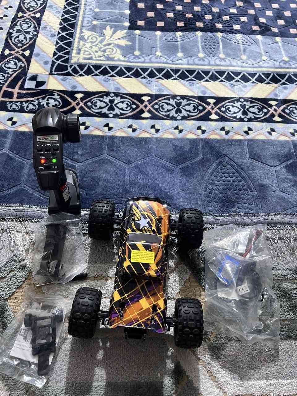 السلام عليكم سياره للبيع حجم 1/14محرك ابرشلس مروحه تبريد كامله الملحقات سياره قوه وسرعه وبيه نضام التعليق جديده لوك طك الكارتون سعره ب٧٥ معه التوصيل
مكان ناصريه حي الشهداء يم بانزين خانه مال المهندس الرقم ***********
