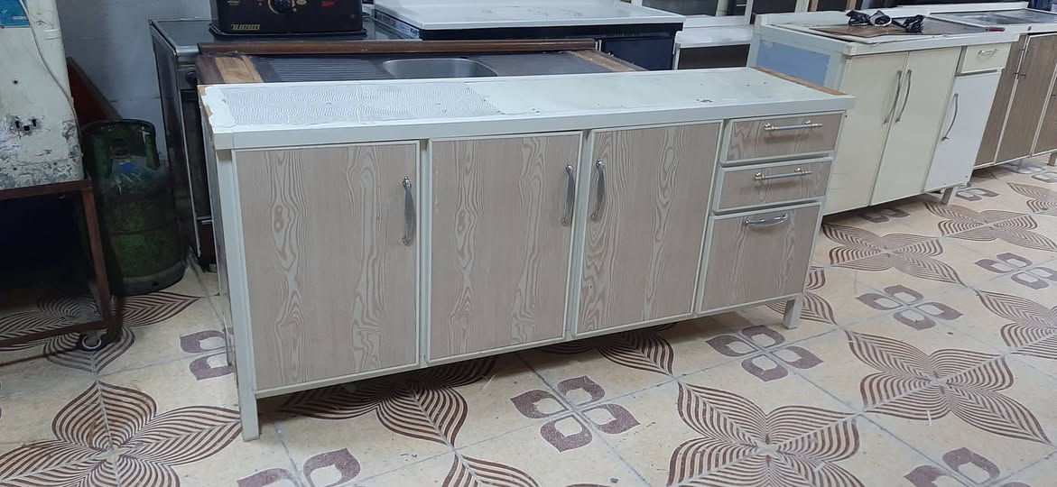 معرض العماد//وصول اثاث مستعمل بشرط النضافه زورونا تجدون الأفضل للأستفسار ***********//*********** كركوك, العراق
