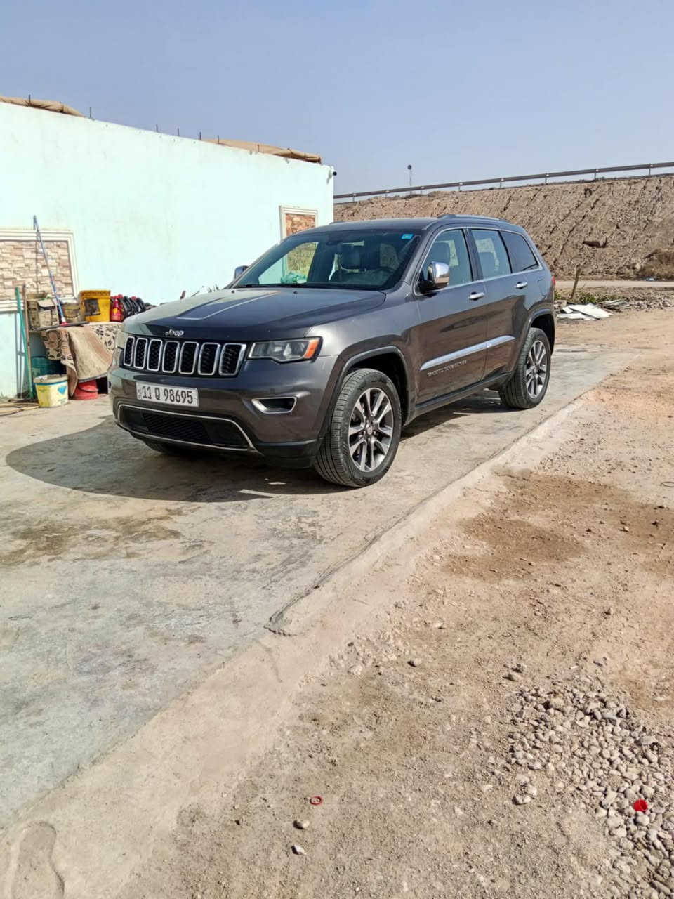 السلام عليكم جيب للبيع 2018 رقم بغداد مداور ثاني يوم وارد امريكي مكينه كير حداديه تبريد تدفئه مكفول للستفسار اتصل ‭٠٧٧٣ ٥٣٨ ٢٨٤٤‬اني مكلف بلنشر
