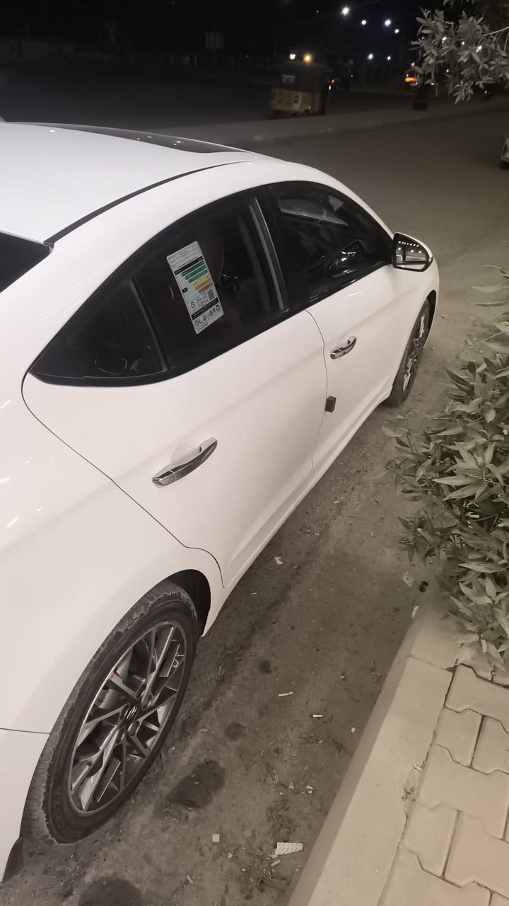 النترا للبيع موديل 2019 وارد خليجي فول مواصفات شكل ال 20 حساس امامي خلفي بس سونار ما مسوي لها باسمي تحويل ثاني يوم العنوان ديالى بعقوبه بهرز 165 وبيها مجال***********
