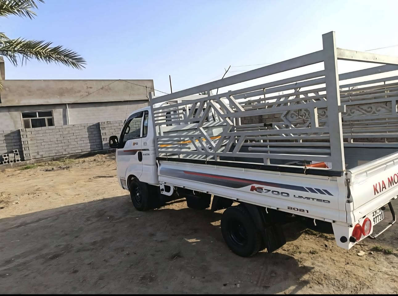 كيا 2021 بغداد ماشية 140 مكفولة كفالة عامة بغداد حي الاعلام ***********
