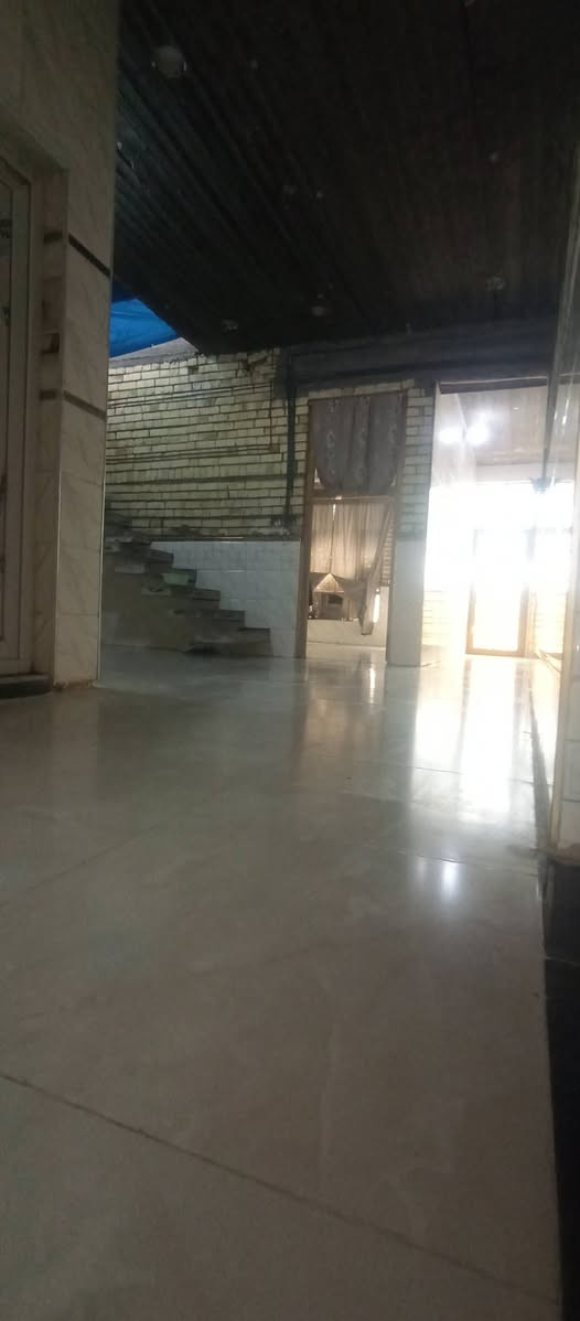 سلام عليكم اخواني الاعزاء موجود للبيع دونم وبي بيت كامل امكمل عدة الابياض وبي محلات عدد 2 وبي محطة مي ارو هم وبي مي سقي للكاع وبي بير حلو مو مالح صالح للسبح والغسل قرار 117زراعي بي مكاتبة وكالة من صاحب الأرض نفسه بعد الجسر الفرنسي البيت مسافة كيلوين أقل شوية عن الجسر الفرنسي الوجه 20 والنزال 125 البيت متكون من استقبال ومطبخ كامل كلة سيراميك المطبخ و3 غرف نوم اثنين قياس كل وحدة منهم 4وربع في4 وربع وحدة جبيرة 5في4 وخدمات خارجية وخدمات داخلية البيت جاهز من كل النواحي بس الابياض نقص... أرضية بورسلين
***********👉واتساب متواجد علة هاذ الرقم 
وإني آسف علة الإطالة سعر البيت 125 وبي مجال أنشأ الله اخوكم وخادمكم أب رسم الخدمة متواجد رصيد واتساب *********** 👉 واتساب ورصيد وتتدللون أنشأ الله والشراي ايشلع اعيوني #الجميع
