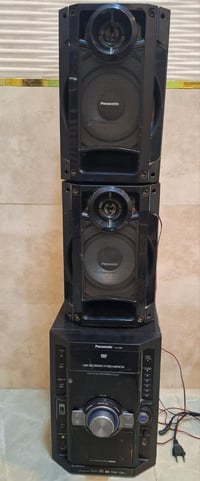 للبيع :سماعات ثنين بلوتوث اوكس كاسيت (قرص باب القراص مينفتح شغلته بسيط...