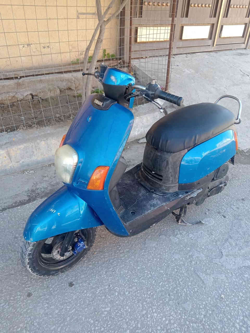 السلام عليكم بوليسي للبيع دراجه حلوه وخير من الله كهربائيات كله شغاله لايت اشاير عداد سرعه مفتوحه ولفات فقط لا غير السعر 575 وبيه مجال اي استفسار الاتصال على الرقم ***********
