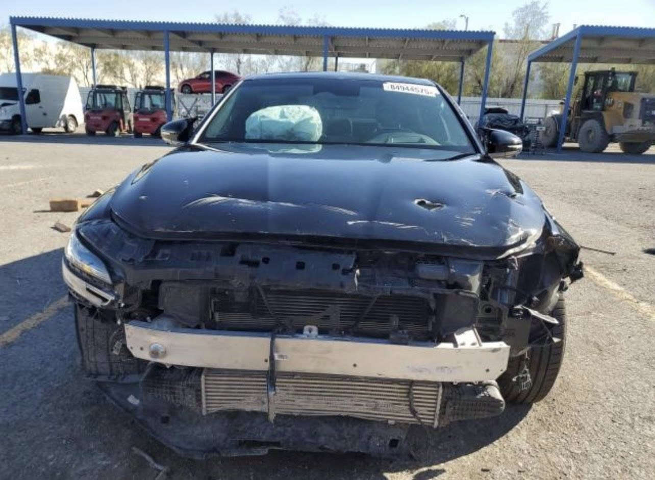 السلام عليكم

جنسسG70 2025

مواصفات سبورت ادفانسيد

السيارة ماشيه 10 الف

مزوده

تعمل وتسير 

السيارة بالطريق توصل بالشهر الثالث 

للبيع 

السعر 220 ورقه وبيها مجال 

للتواصل على الخاص او على 

*********** واتساب فقط
