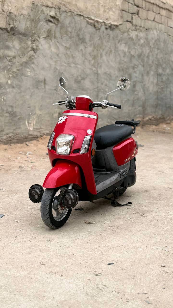 سلام عليكم دراجه بوليس مسطره مديل11 سالهه شهر من طالعه ختم واحد برغي ما مفتوح بيهه كفاله عامه
مكان كربلاء الحر 