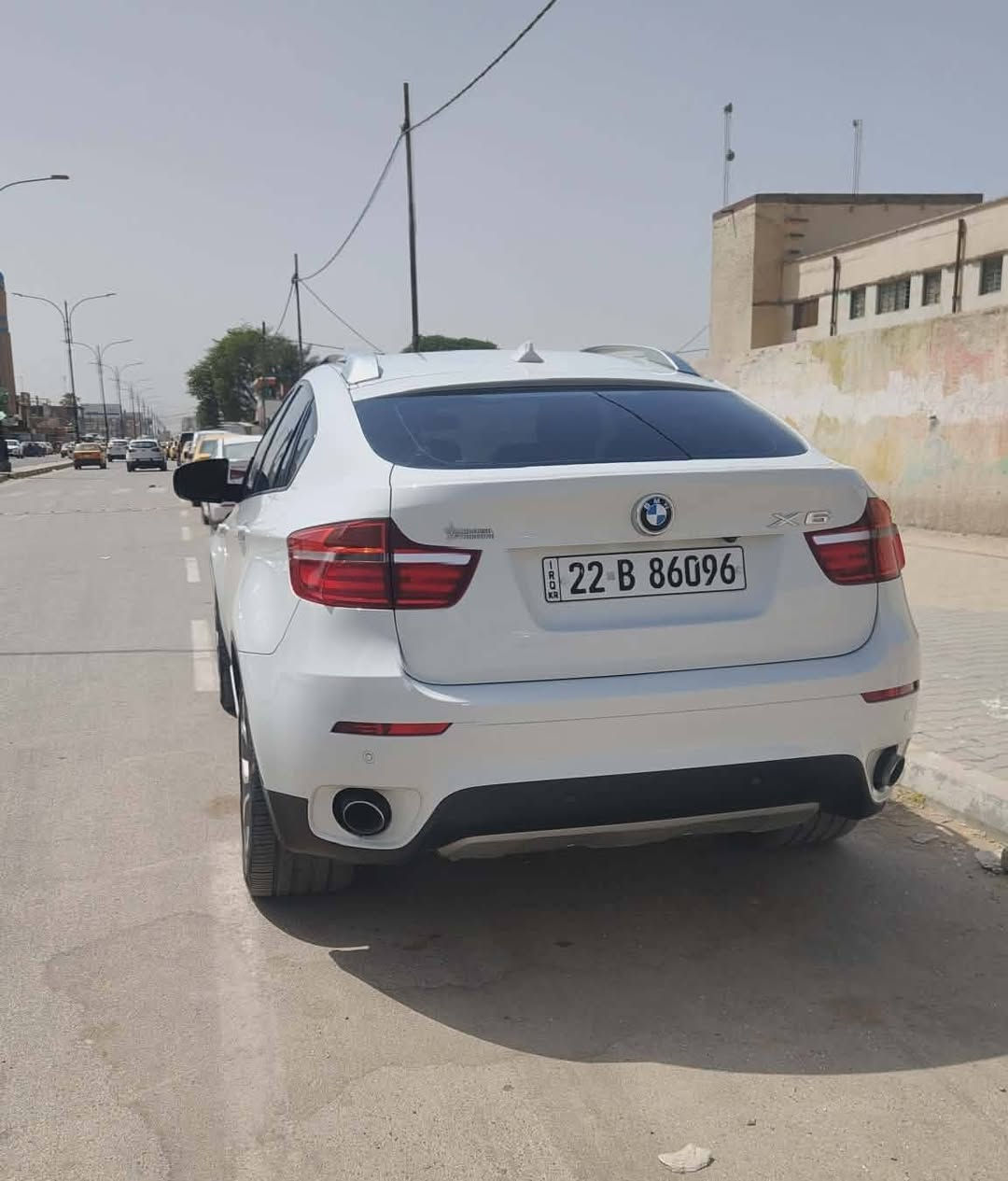 🚘✨ للبيع – BMW X6 موديل 2013  

📍 المواصفات:  
✅ خليجية – شركة العروش  
🛡️ السيارة فول نضافة ومكفولة من التبديل والصبغ  
📄 كفالة عامة – جاهزة للاستعمال  
📊 الممشى: 131 ألف كم قابل للزيادة  
🛞 صار 20 يوم مبدل زوج تايرات أمامية بـ 650 دولار  
🔧 مع ادامة كاملة بشركة العروش بـ 4 دولار  

📞 للتواصل اتصال مباشر: ***********  
📩 علق ويصلك السعر مباشرة  

#BMW #X6 #X6_2013 #سيارات_العراق
