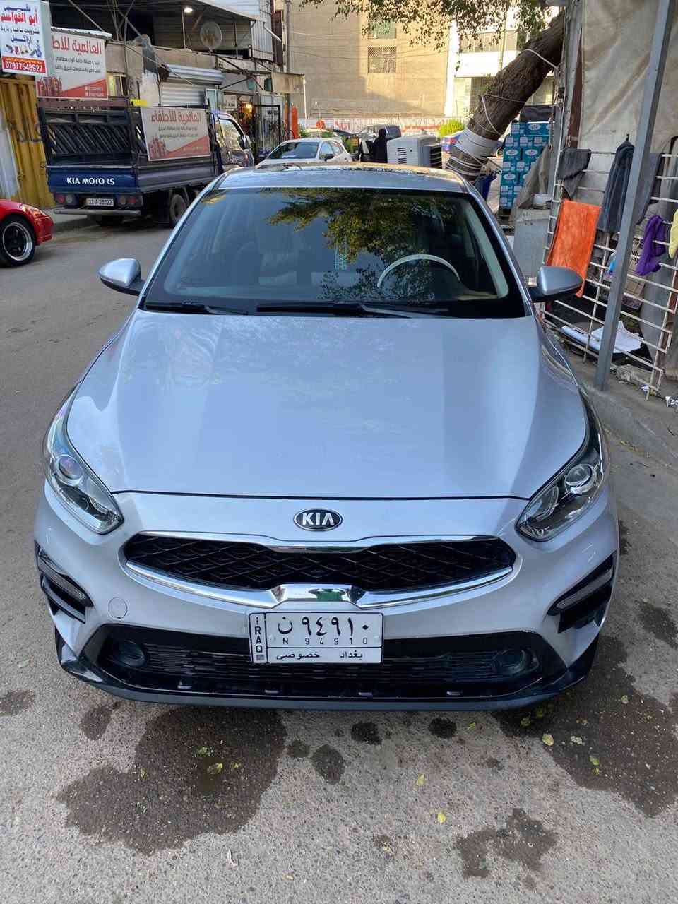السلام عليكم 
كية فورتي موديل ٢٠٢٠ 
سلايت 
شاشة 
كامرة 
تحكم ستيرن 
صبغ بنيد فقط 
ماشية ٤٩ 
السيارة كاملة مابيهة اي نقص 
السعر ١٤٥
متواجد مازنجر السياره مال ابنيه وممتعبته


**إذا كنت صاحب هذا الإعلان وتريد حذفه لأي سبب، رجاءا أرسل رسالة إلى الدعم الفني**