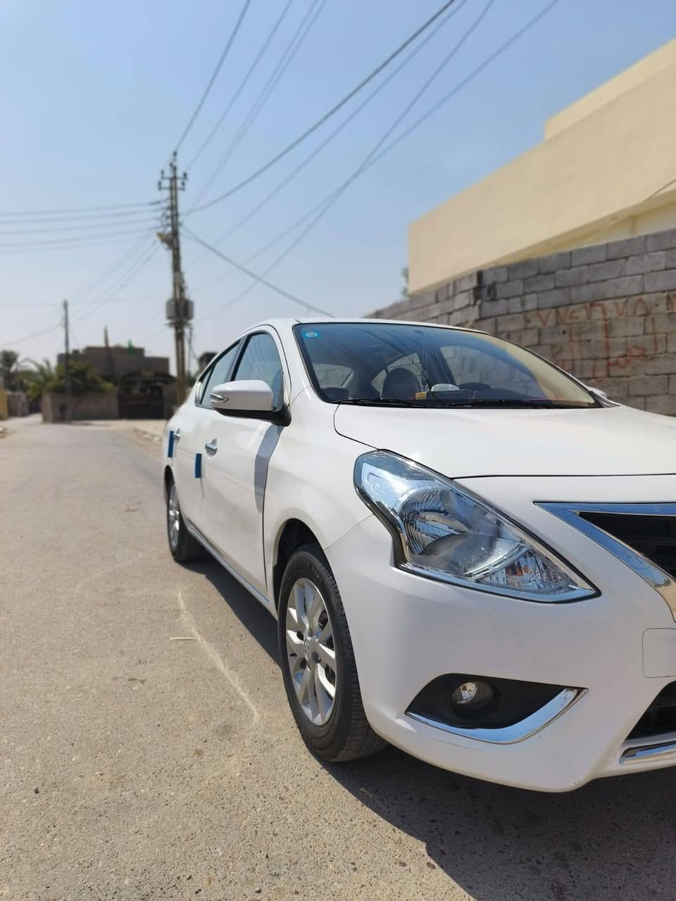 نيسان سني (( 2024 ))  مصري 
رقم #بغداد الدولي الجديد
#السيارة بأسمي وتحويل ثاني يوم 

#المواصفات: 
🔴 شاشة كار بلي 
🔴 كاميرا خلفية
🔴جام كهرباء عدد 4 
🔴 قطعتين تبريد
🔴 اشاير بالمري
🔴 داخل بيجي
🔴 ايرباك عدد 2
🔴 تحكم ستيرن 
🔴 يدات نيكل
🔴 شباك نيكل
🔴 سبايدر بالصندوق 
🔴 بلوجكتر اصلي 
🔴 محرك 1500 cc
🔴 مانع انزلاق
🔴 ويل كب حجم  15
🔴 اواكس USB  
🔴 بلوتوث
🔴 سبير ما نازل 
🔴 دوشمة درجة أولى #كشنات_وارضية_وصندوك 
🔴 ماشيه  18  الف كم 
 
#السعر  128 $ وبيها مجال 

#العنوان بغداد / تقاطع النهروان 
موبايل ☎️ *********** 

#ملاحظة بيها  دعكة بالباب الي عكس السائق وما امبينه 
#والباقي_مكفولة
