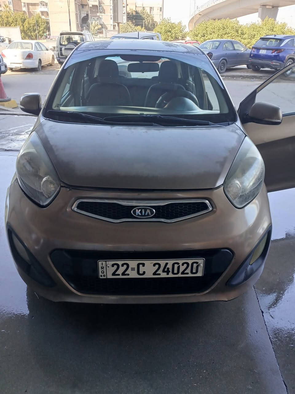 كيا بيكانتو ٢٠١٢ مسجلة ٢٠١١ بالسنوية بيهة    جراد وتعديل جاملغ. وبيها كم طخة .. 
كير ومحرك مكفولات رقم اربيل سنوية باسمي 
السيارة ٤ سلندر  مابيها مواصفات فقط كير اوتوماتيك اني شادلها شاشة وكاميرا 
السيارة نعمة من الله عندي من ٢٠١٧ تحتاج صدر وترتيبات 
السعر ٧٥  وبيها مجال للشراي 
***********
