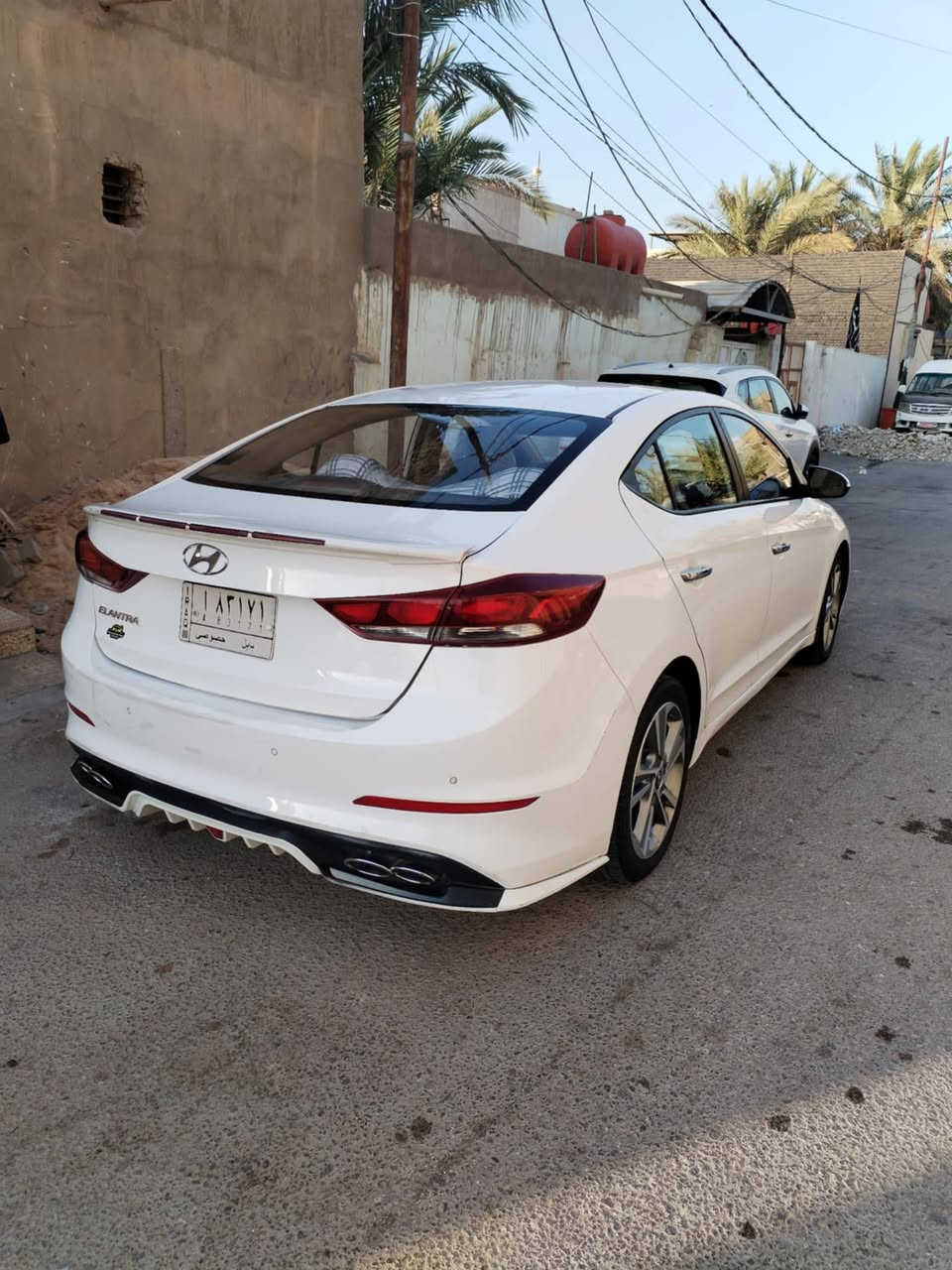 النترا سوبر   موديل 18 كفاله عامه  من كل شيء مواصفات واحد على واحد مراوس  حسب القناعه النترا سيراتو اكسنت هذا رقم صاحبها  *********** اني مكلف بالنشر
