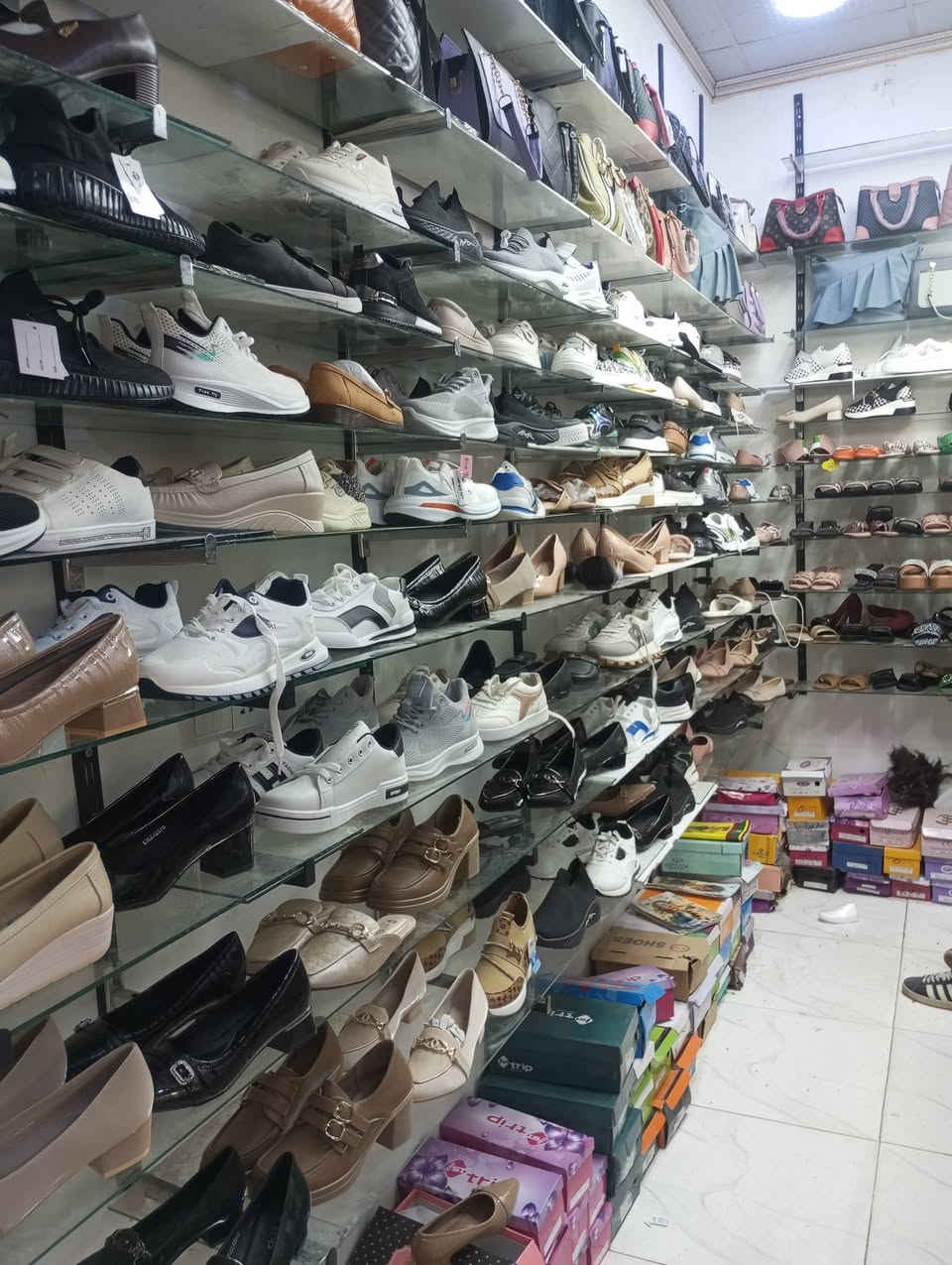 تخفيضاااات تخفيضاااات
فقط 5000

محل كله على 5000 فقط 
كل عام وانتم بخير 

محل ملك مجمع حجي قاسم


**إذا كنت صاحب هذا الإعلان وتريد حذفه لأي سبب، رجاءا أرسل رسالة إلى الدعم الفني**