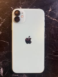 ايفون 11 بلادي مبدل بطاريه اصليه فقط  الجهاز بلادي على وضع الشركه ذاكر...