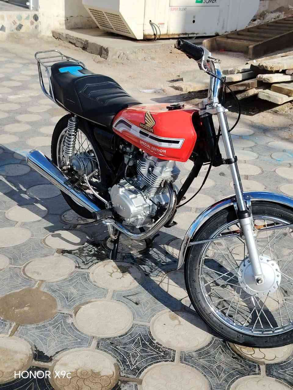 دراجه للبيع نضيفه مكفوله مكاني عماره سعر600***********
