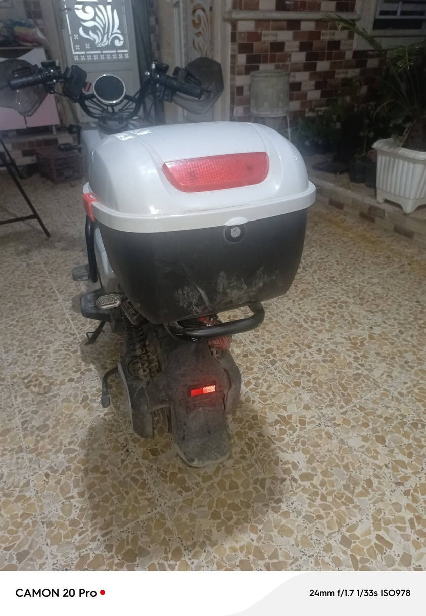 السلام عليكم ماطور شحن للبيع
اف18 بطاريات خمسه دبل الملف1500ويا جام للحمايه
السعر 400وبي مجال للطيبن للتفسير ***********

