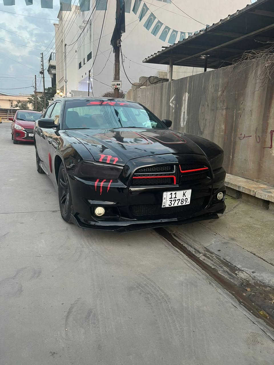 سلام عليكم جارجر للبيع او مراوسه ويا رام وانطي فرق
موديل 14 ارتي 8سلندر
فول مواصفات صقف سلايد 
كشنات جلد ميموري
رقم بغداد بسمنه 
مكان سيارة كركوك
سعر 150 بي مجال 
***********
