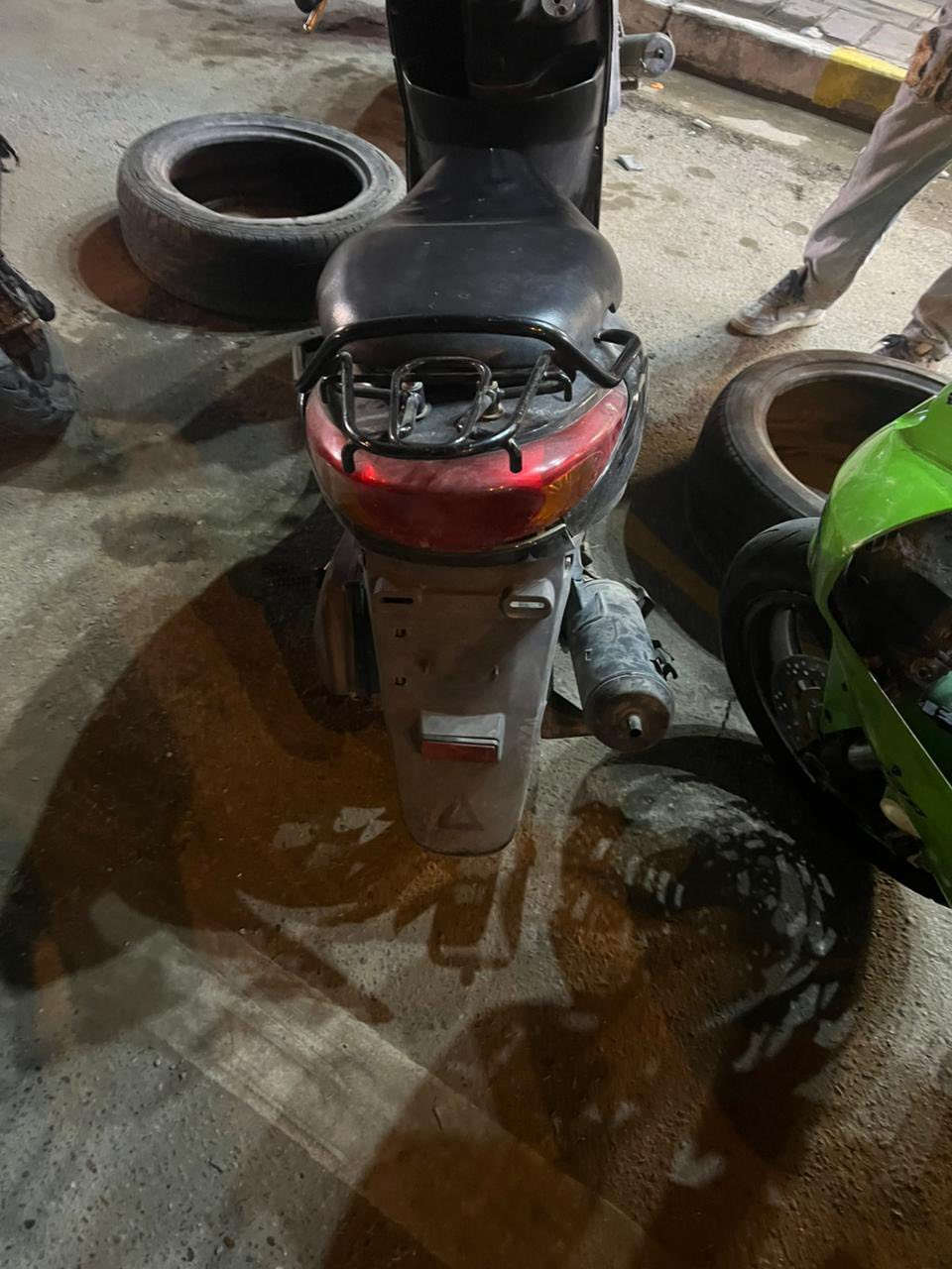 اكزز تريت للبيع يحتاجله تجفيت
كل شي بيه شغال يرادله فقط ترتيبات وتجفيت مكينه باتري جديد سلف شغال ودبل الامامي هم يحتاج تجفيت 

للاستفسار واتساب ***********

بغداد الكاظمية
