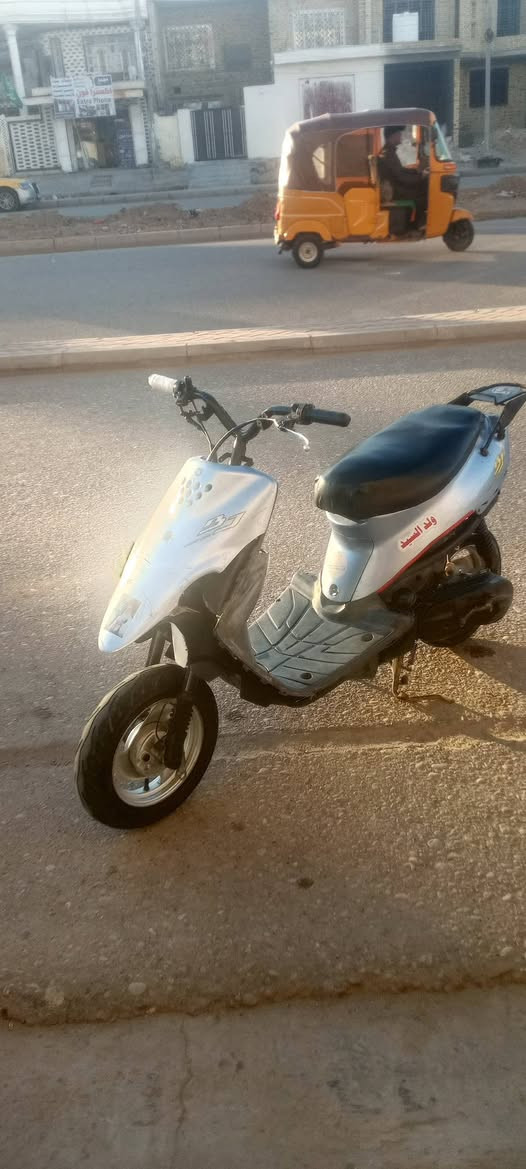 دراجه للبيع ام تسعه يوماها دراجه نظيفه ما مفتوحه شلعه ومعدل فول السعر 200
***********
