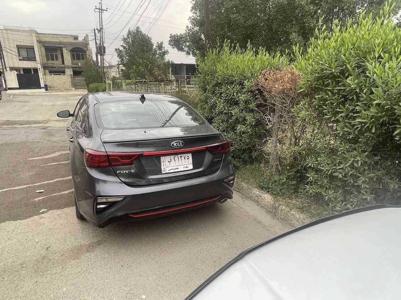 كيا فورتي 2020جيتي لاين فوا
مواصفات ماشية 86 الف ميل
حادثها طخة الجاملغ والباب عكس
السايق بس مصبغوغة الصفحة
كلها لان جردت وبيها شوية شخوط رايدها ب128 وبيها مجال
***********
