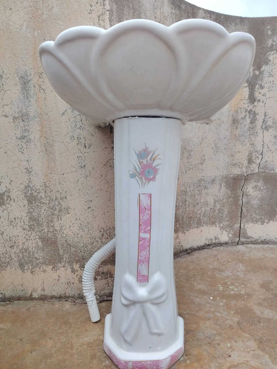 سلام عليكم 
مغسل نضيف 
للبيع السعر 
20وبى مجال


**إذا كنت صاحب هذا الإعلان وتريد حذفه لأي سبب، رجاءا أرسل رسالة إلى الدعم الفني**