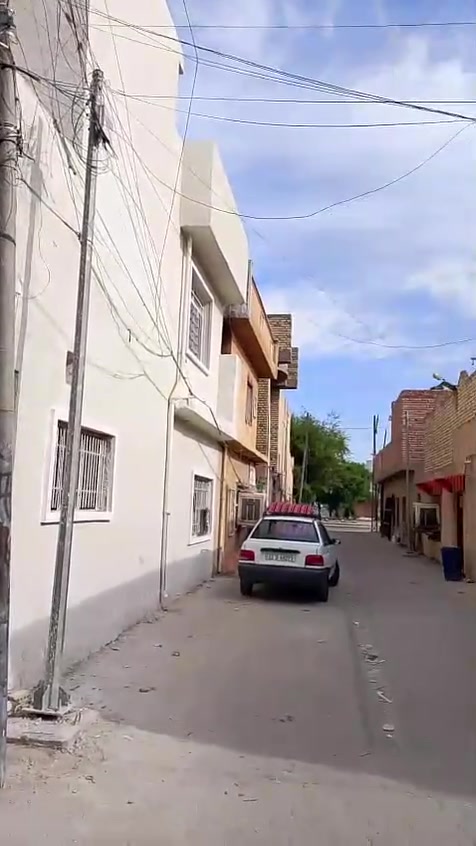 السلام عليكم بيت 80 متر للبيع طابق الاول غرفه الطابق الثاني غرفتين نوم وصاله ومطبخ. بيت نعمه من الله وبناء جديد المكان شعله قطاع السابع يم العماره الحمرا رقم راعي البيت *********** سيد حسن
