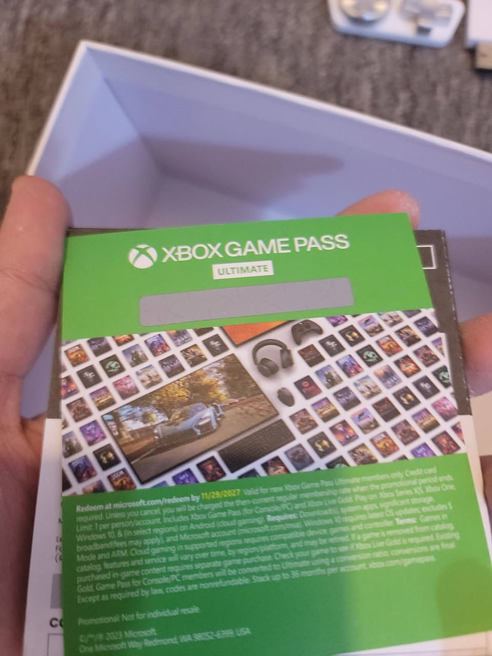 كونترول gamesir g7 pro مستعمل قليل نظيفه بنسبة 99% يجي وياهه قيم باس والكيبل وقطعة البلوتوث 2.4g ويجي وياهه القاعده والالاتجاهات قابله للتغيرر وياهه هديه كونترول فرك للتواصل مراسلة الحساب او مراسلة هذا الرقم *********** وسعرهه 70 الف ومتوفر توصيل لجميع المحافظات
