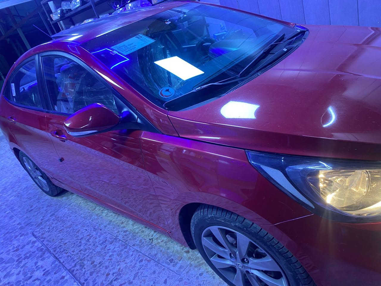 السلام عليكم اكسنت 2015 خليجي فول مواصفات بلو سياره كفاله عامه من الصبغ والفتح والتبديل والبارد سياره جديده بمعنى الكلمه شرط للسونار محرك 1600 دوش قطرتين كير ومحرك جدد تبريد ثلج صدر جديد رقم بغداد انكليزي سنويه ورقم جدد السعر 108 بي مجال مكاني بغداد الكراده ***********
