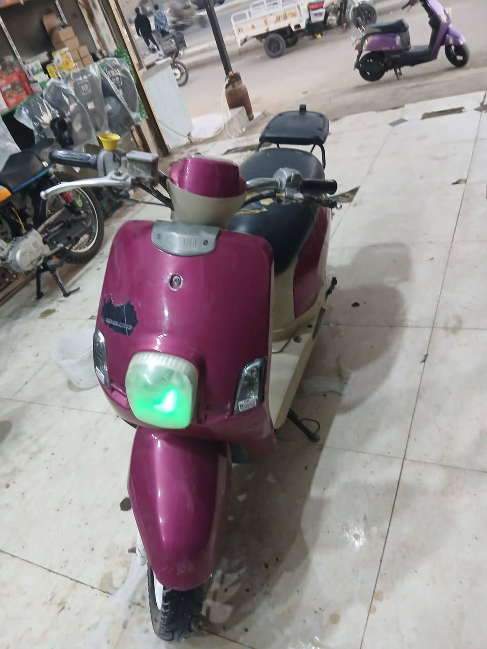 السلام عليكم دراجه لبيع بوليس مكينه مزوده 55 مكان ناصريه فضليه 550 وبيه مجال ***********
