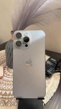 آيفون ١٥ برو ماكس • ٢٥٦ • بطارية ٨٨