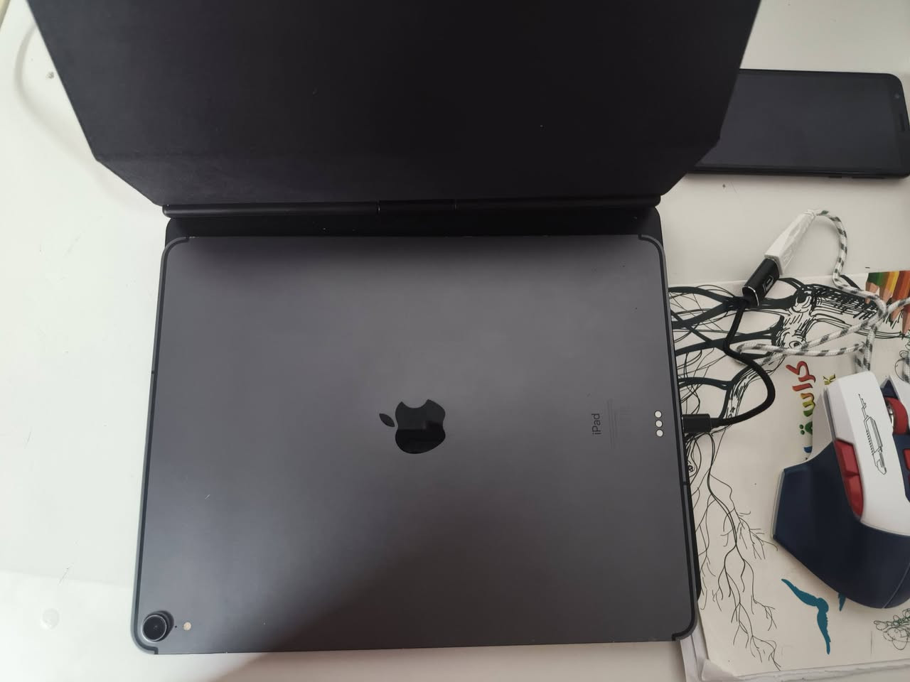 ايباد برو13انج الجيل الثالث العملاق نسخة السيم كارت ببجي 120فريم بطارية٩٠الشحن فول شغال١٠/١٠+كيبورد مجك من شركة أبل الأصلي +ماوس خارجي أصلي ممستخدم بي ورقة ضمان سنة +قطعة تحويل ماوس الايباد في حالة جيدة (فقط مشكلة في التاج ميلمس) ابيع ع وضعة يفيد دراسة أو مونتاج أو ألعاب أو تصفح ابيع350الكل تحياتي للجميع


**إذا كنت صاحب هذا الإعلان وتريد حذفه لأي سبب، رجاءا أرسل رسالة إلى الدعم الفني**