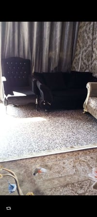 ٤ مقاعد • كنبة