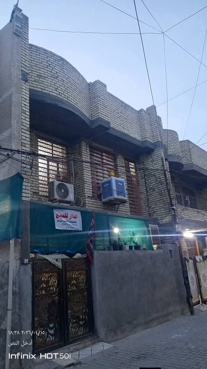 السلام عليكم بيت للبيع،مساحته،100 مربع يحتوي على 4 غرف حمام فوك مطبخ حار ومطبخ،بارد داخل، استقبال، تواليت،خارجية حولي بيت كامل خير من الله‏‪***********‬‏بشارع،ابو الدهن
