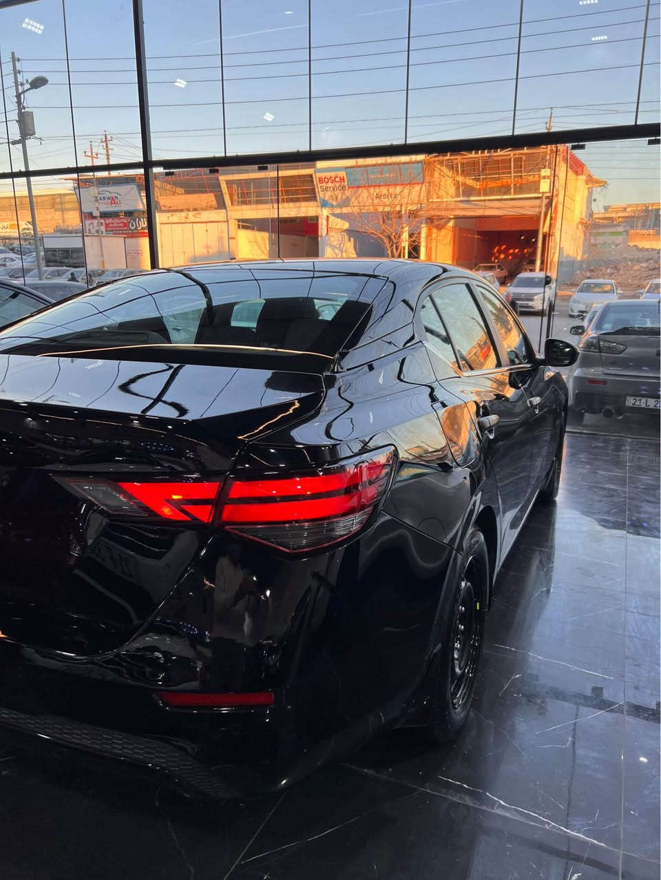 نیسان سێنترا مۆدێل ٢٠٢٤ S
مواسفاتی S معروفە 
٣٤٠٠٠ مایل ڕۆشتوە
گاعی و هەمو شتێکی شەریکەی لەگەڵە
تەنیا قەباخ سندوقی بۆیاخە بێناوگرتن و بێ ئێرباگ
سەیارەکە پێشی کەپسە و شوشەییە
ڕەقەم کاتیە و سێ مانگی لەگەڵە بۆ ڕەقەمکردن
سعری ١٣٤ گەڵا و مجال
ڕەقەم شانسی دانراوە لە ڕەسمەکان
ناونیشان - سلێمانی 
*********** السليمانية, العراق
