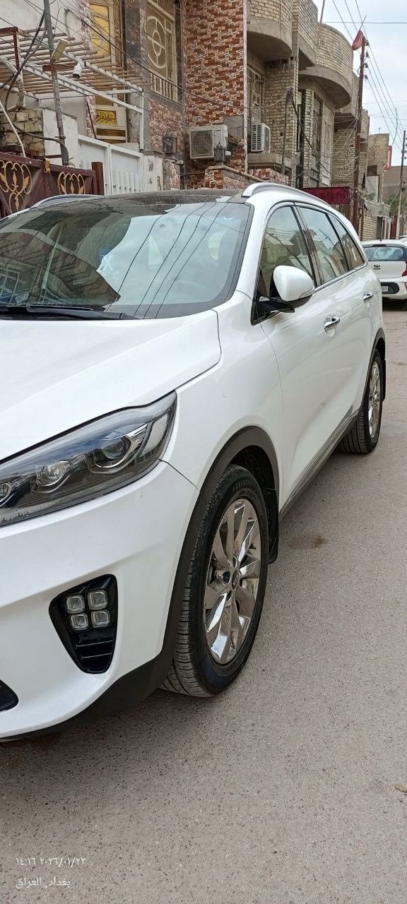 السلام عليكم 
للبيع كيا سورنتو 2020 (خليجي ) رقم بغداد  الماني الجديد
سياره مكفوله كفاله عامه من  عدا بارد الباب الأمامي عكس السايق شي قليل ممبين 
ماشية 132 قابلة للزياده
1_بصمه ابواب
2_محرك 6سلندر
3_نفكيتر ماوس جي بي اس خرائط
4_حساسات امامي خلفي 
5_اللايت زنون 
7_شاشه اصليه
8_كامره اصليه دواره 
9_كراسي 2 كهرباء
10_ 3قطع تبريد
11_لد امامي مع تشغيل 
12_كروز مثبت سرعه
13_تحكمات ستيرن
14_سبعه راكب 
15_ويل كب نيكل
16_بصمه تشغيل وابواب
17_كير 8 نمر 
18_ترحيب 
19_كشنات جلد
20_جنطه كهربائية ذكيهً
 (الفتح عند الاقتراب)
21_مري شفط اشاره بل مري
22_بردات ابلادية
23_اربع انظمه قياده smart.  Cimfort.  eco.  sport
24_كشافات ضباب
26_لايت زنون عالي وناصي 
26500$ وبيها مجال
السياره بأسمي وتحويل ثاني يوم الاتصال و الاستفسار ***********

